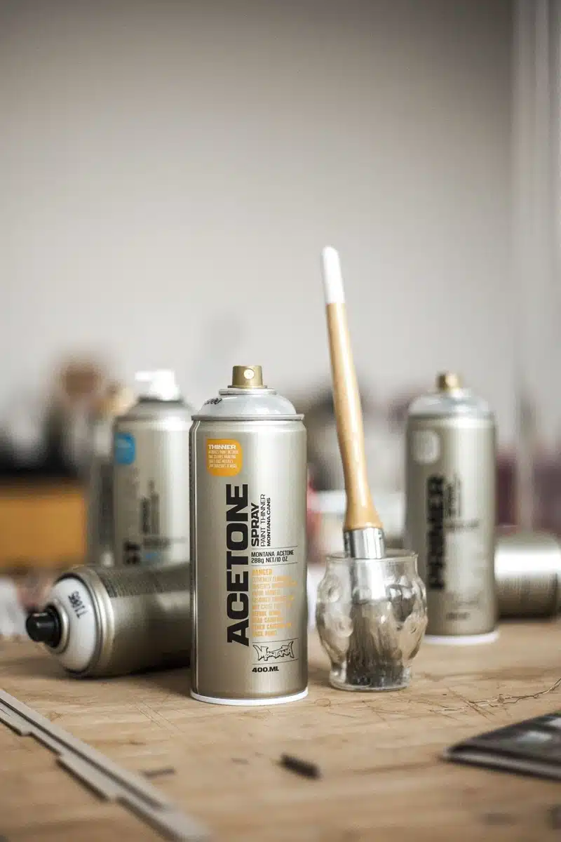 Montana Acetone Cap Cleaner voorbeeld spuitbus