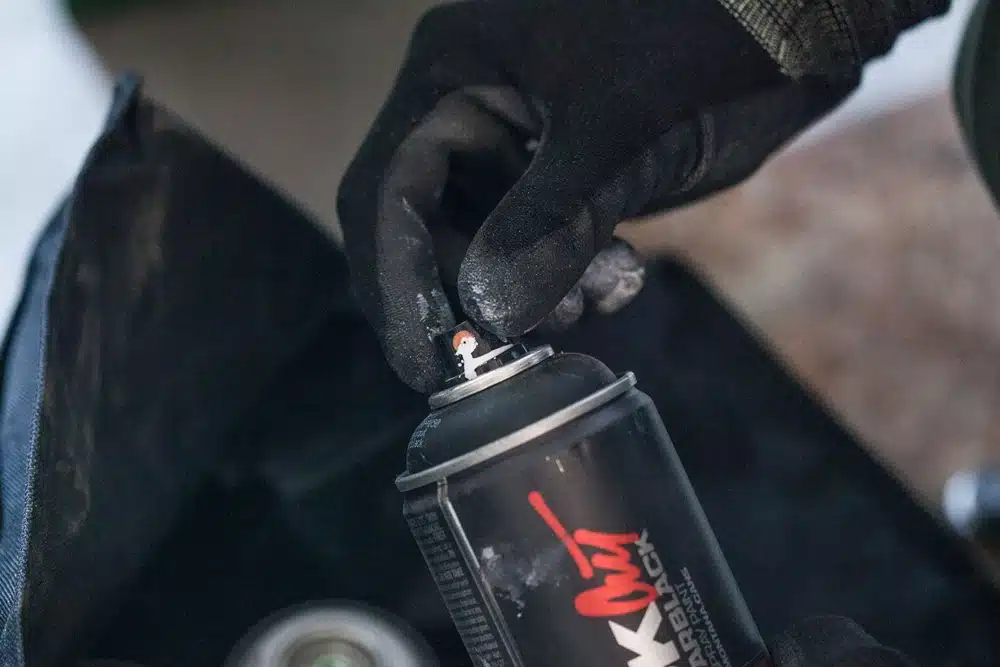 Montana Blackout Tarblack spuitbus