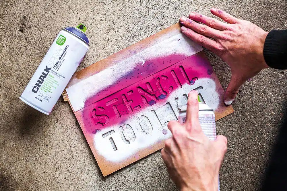 Montana Chalk Spuitbus voorbeeld