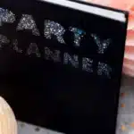 Montana Hologram Glitter voorbeeld op een boek