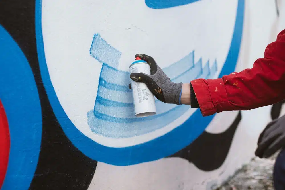 Montana Marble Spuitbus gebruikt als graffiti