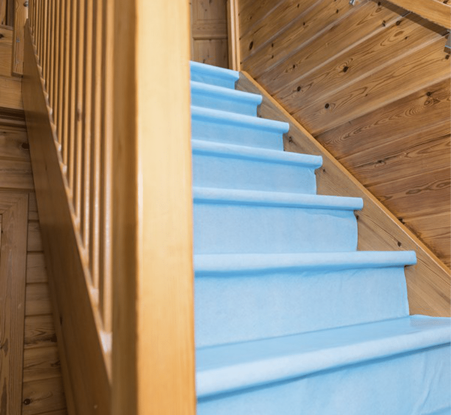 Primacover Evapo Damp Open Afdekvlies voorbeeld op trap