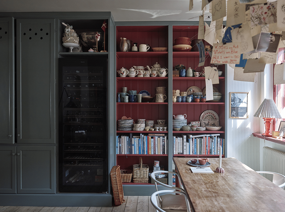 Eating Room Red kleur voorbeeld