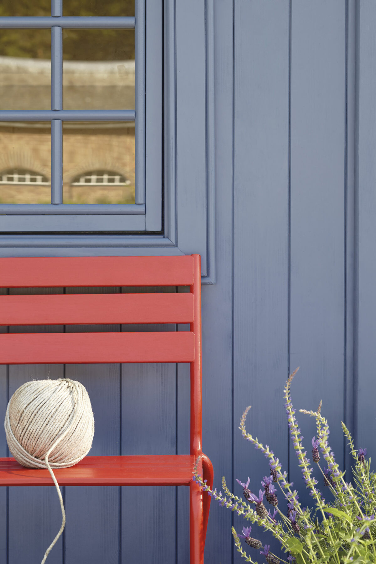 Little Green  Juniper Ash 115, Atomic Red 190