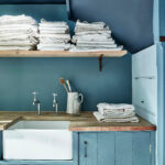 Little Green  Etruria 326, Hicks Blue 208